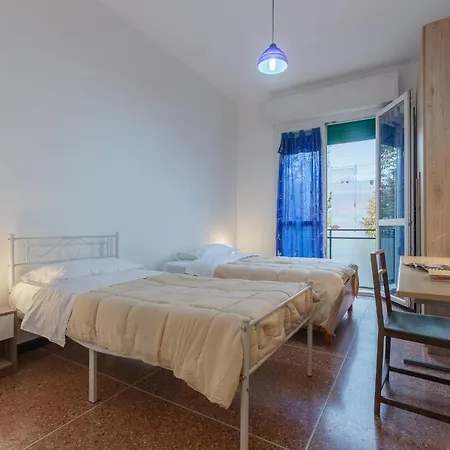 Lägenhet Guesthost - San Donato Fiera Apartment! *