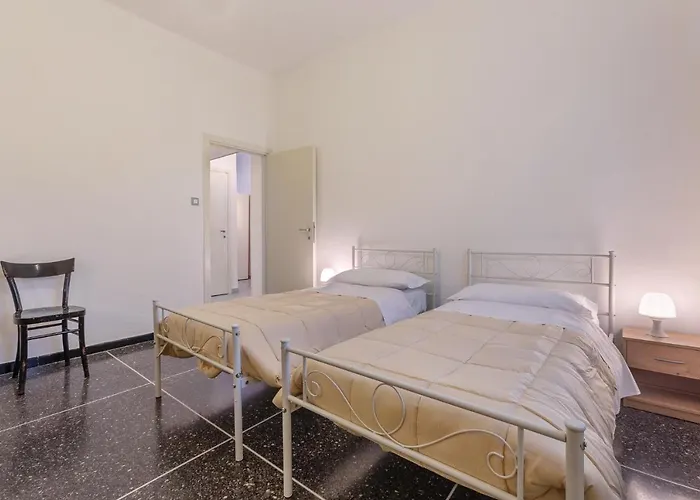 Lägenhet Guesthost - San Donato Fiera Apartment! *
