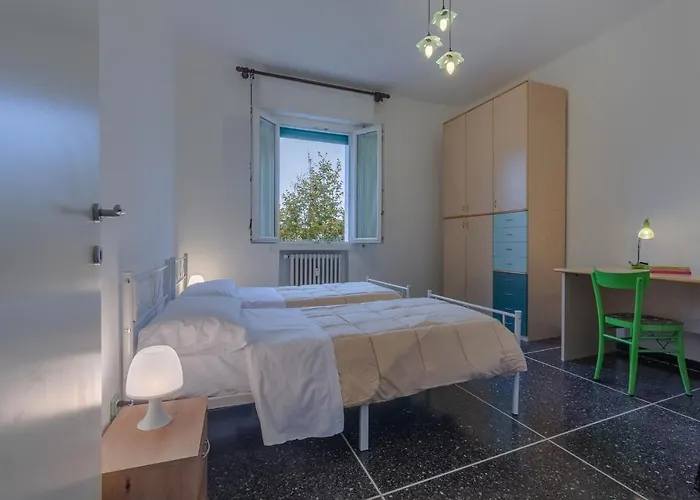 Guesthost - San Donato Fiera Apartment! *