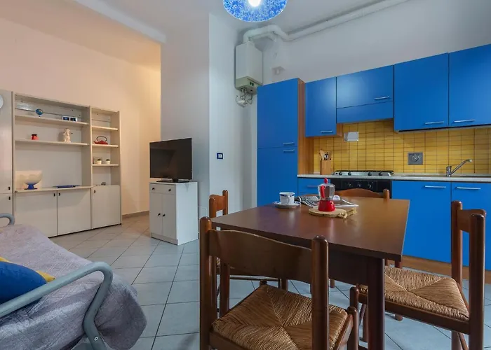 Апартаменты Guesthost - San Donato Fiera Apartment! Болонья